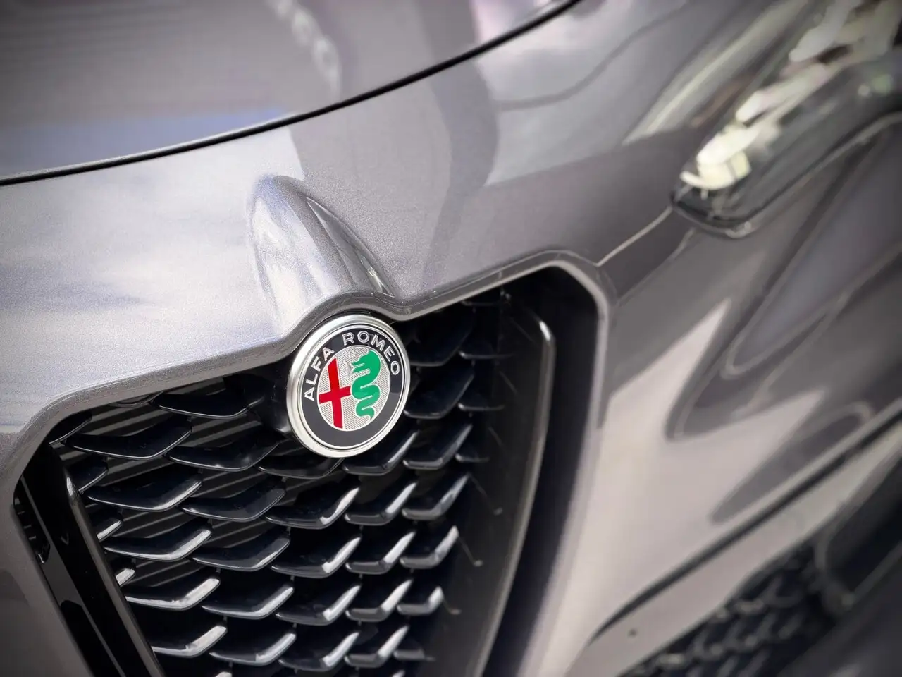 Alfa Romeo Stelvio снимка Alfa Romeo Stelvio
