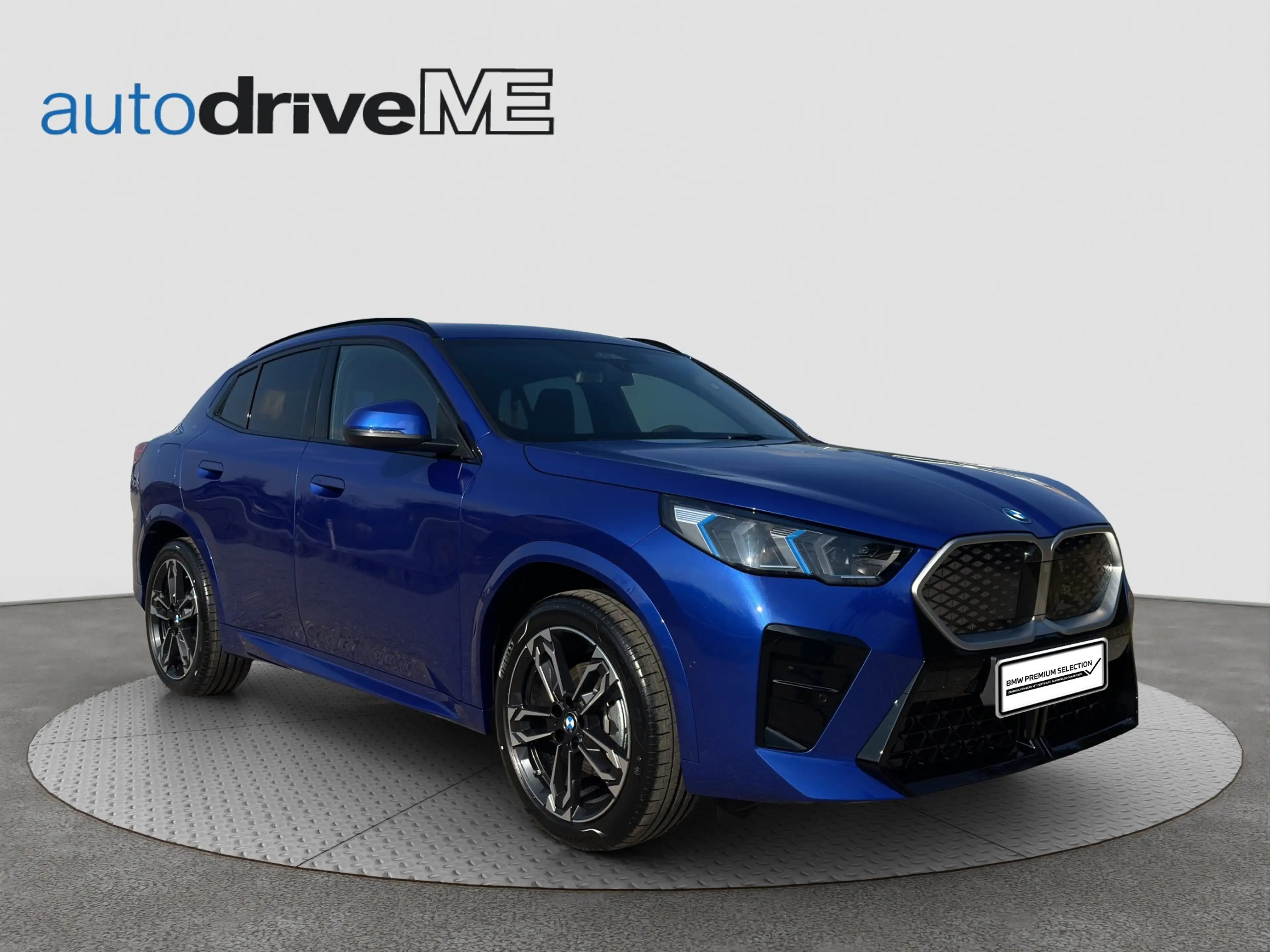 BMW iX2 eDrive 20 M-Sport eDrive KAM LED ACC Kam. LM — photo 7