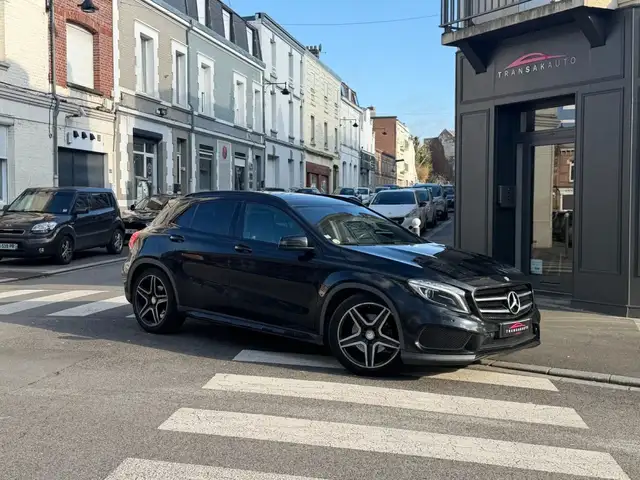 Mercedes-Benz GLA 220 CLASSE 220 CDI 4-Matic Fascination 7-G DCT A / TOIT OUVRANT / BLUETOOTH