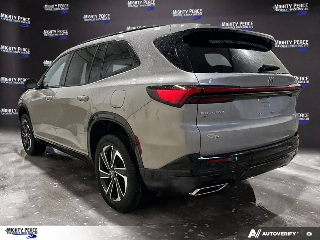 Buick Enclave снимка Buick Enclave