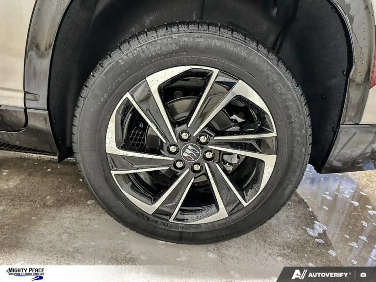 Buick Enclave снимка Buick Enclave