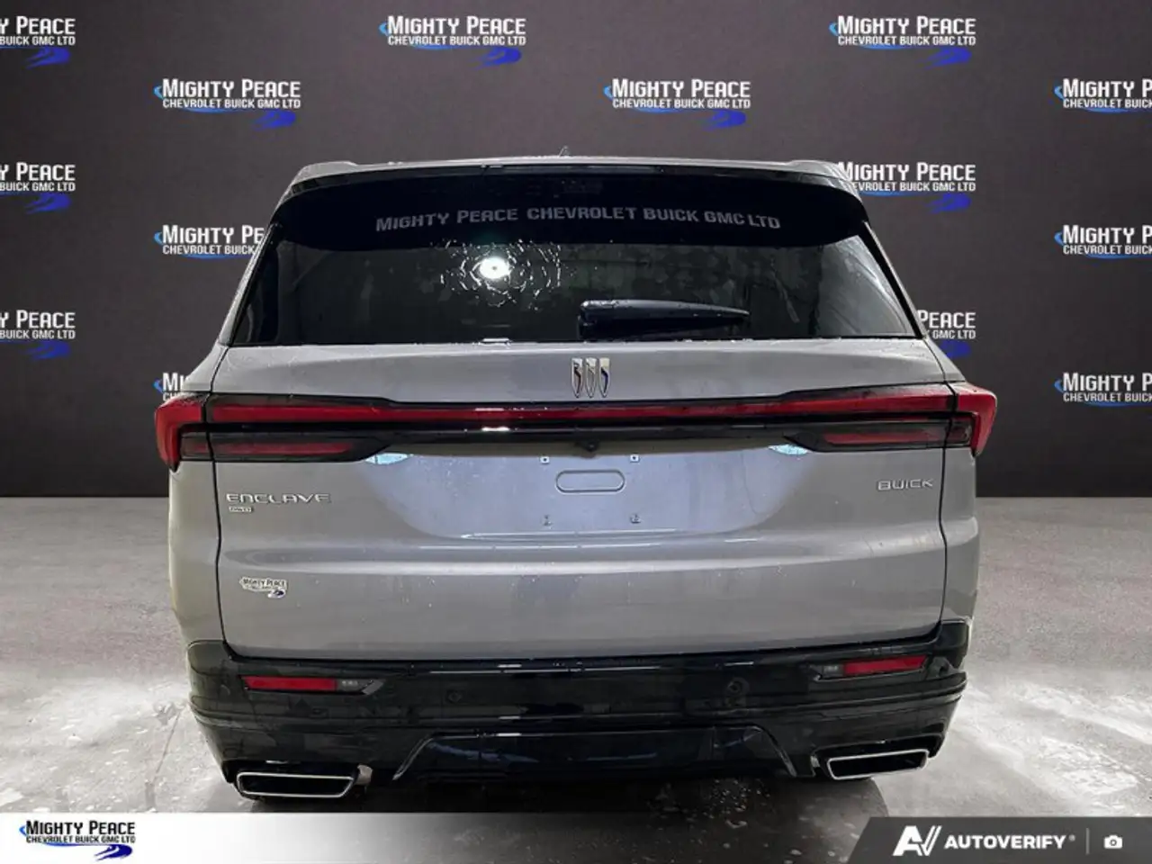 Buick Enclave снимка Buick Enclave