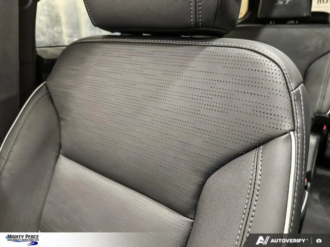 Buick Enclave снимка Buick Enclave