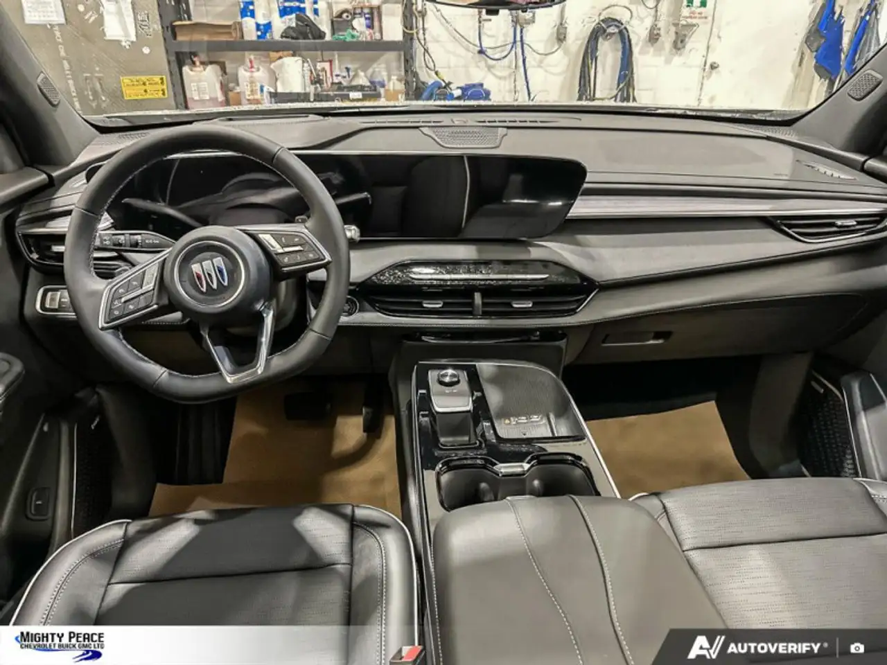 Buick Enclave снимка Buick Enclave