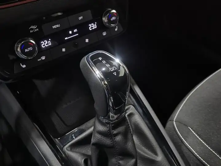 Škoda Kamiq 1.5 TSI DSG Monte Carlo 2025, foto 28