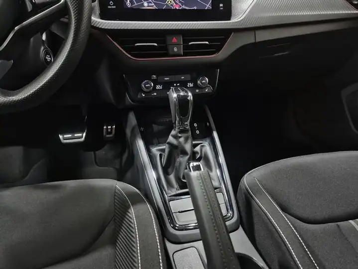 Škoda Kamiq 1.5 TSI DSG Monte Carlo 2025, foto 30