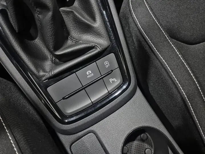 Škoda Kamiq 1.5 TSI DSG Monte Carlo 2025, foto 29
