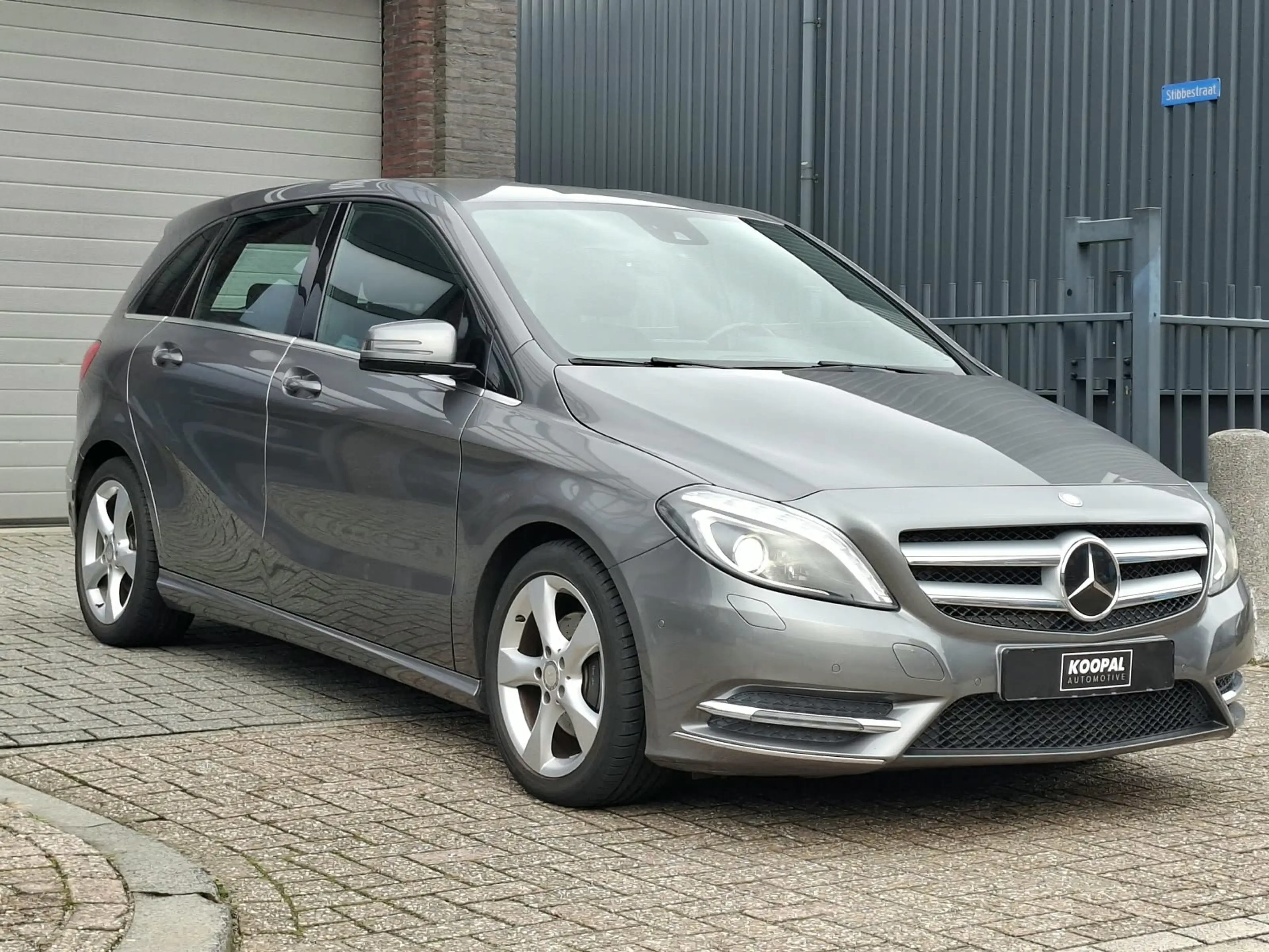 Mercedes-Benz B 180 Prestige | Bi-Xenon | Stoelverwarming — photo 4