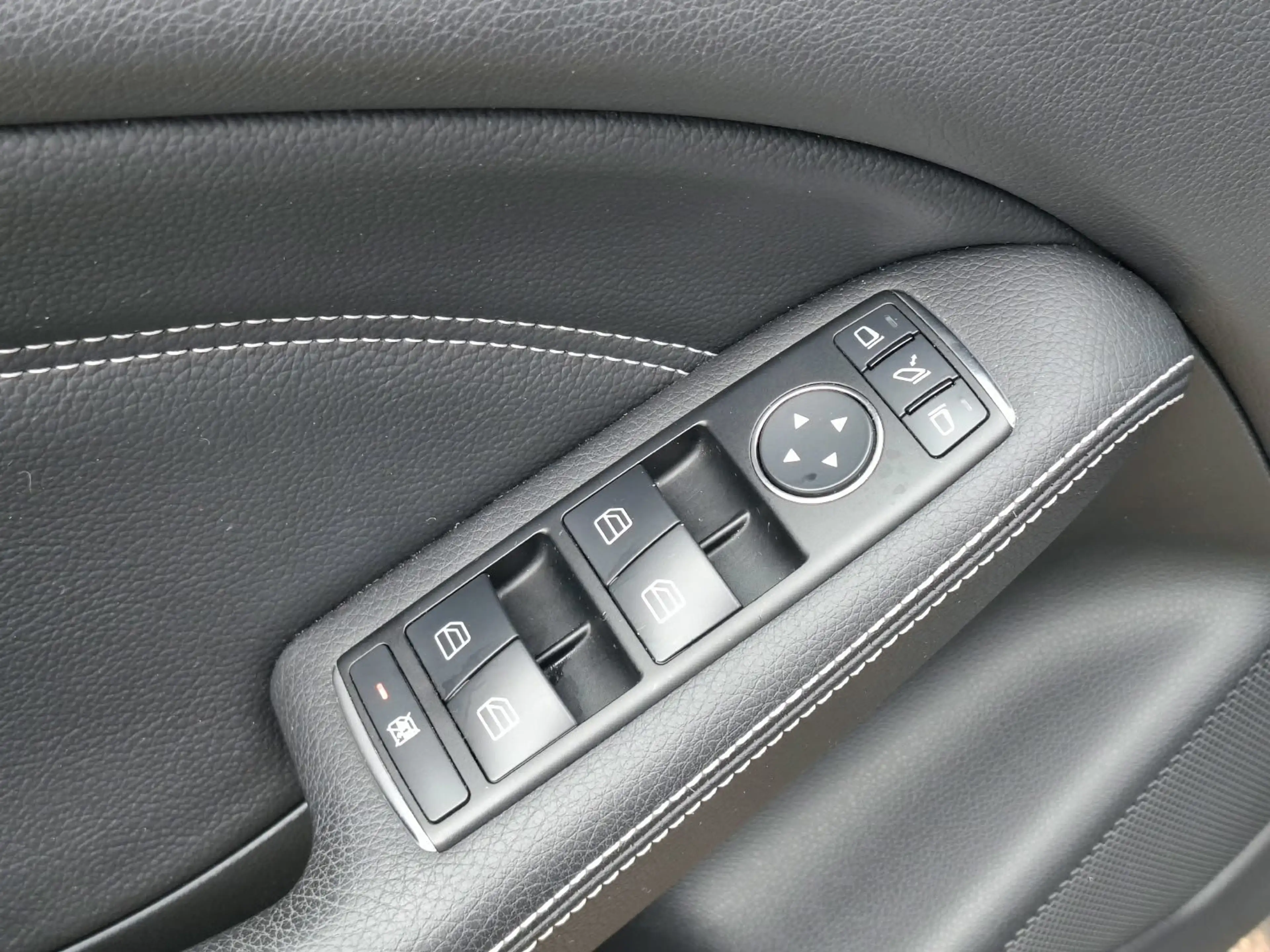 Mercedes-Benz B 180 Prestige | Bi-Xenon | Stoelverwarming — photo 18