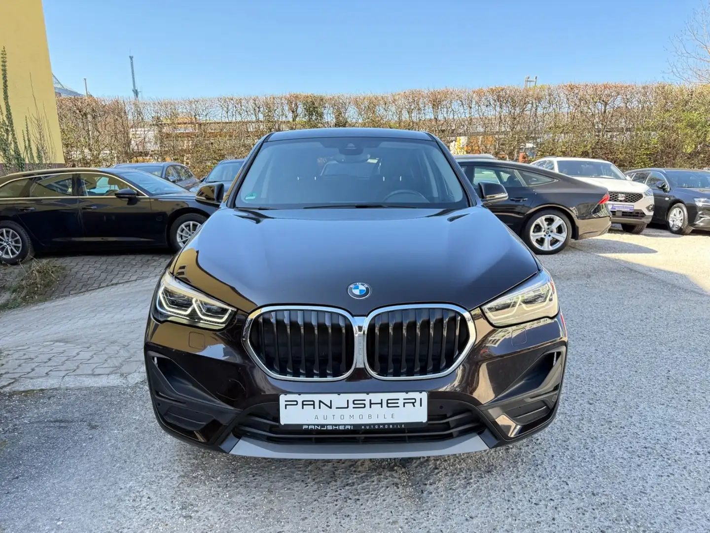 BMW X1 sDrive 20d Advantage AHK+LED+Driving Assistan Brun - 2