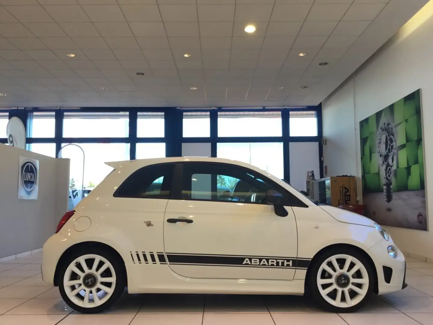 Abarth 595 1.4 Turbo T-Jet 165 CV MY23 Bílá - 2