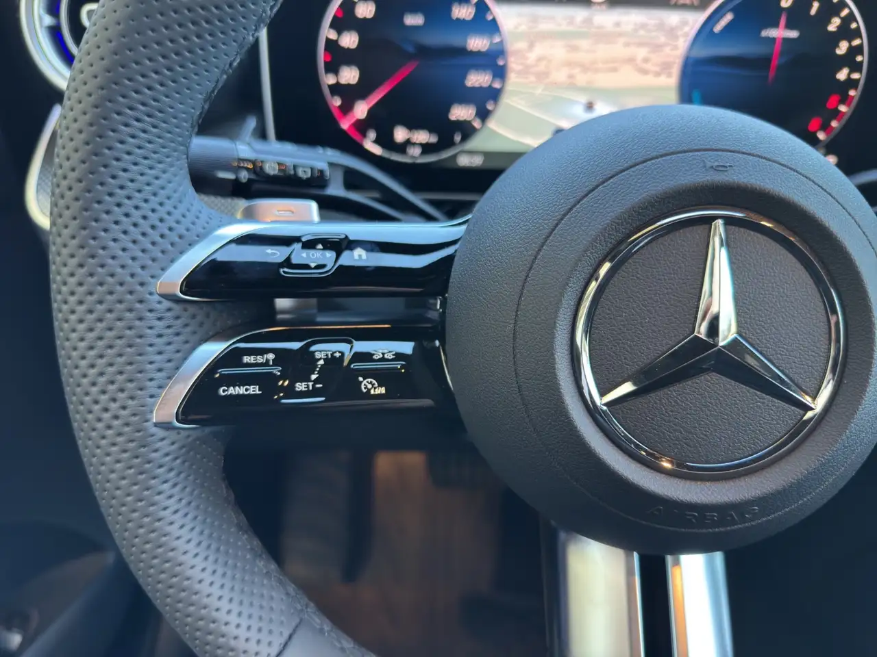 Mercedes-Benz GLC 2026 — фото 13