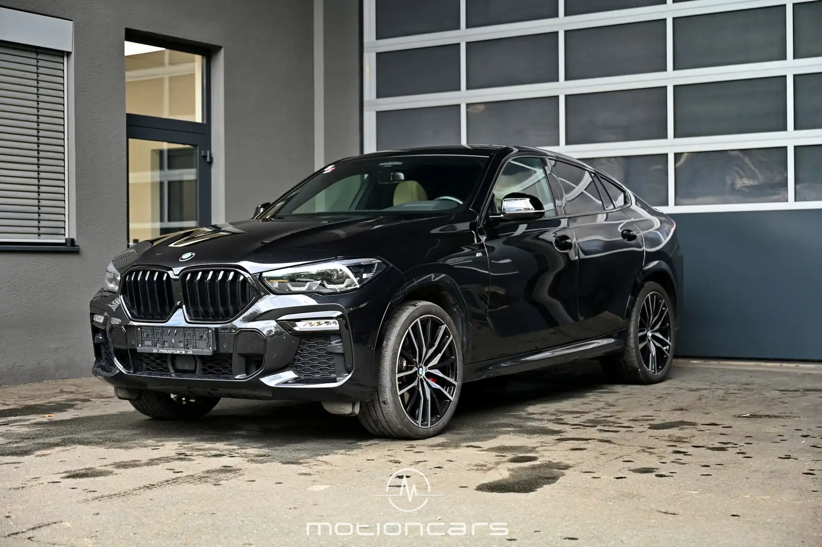 BMW X6 xDrive 30d M-Paket Schwarz - 1