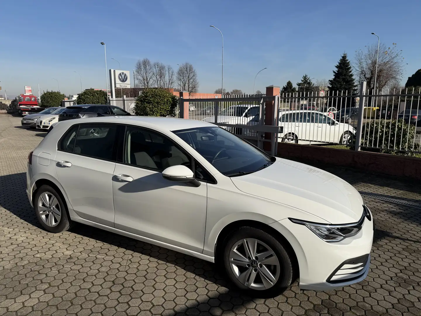 Volkswagen Golf 1.5 tsi evo Life 130cv Biały - 1