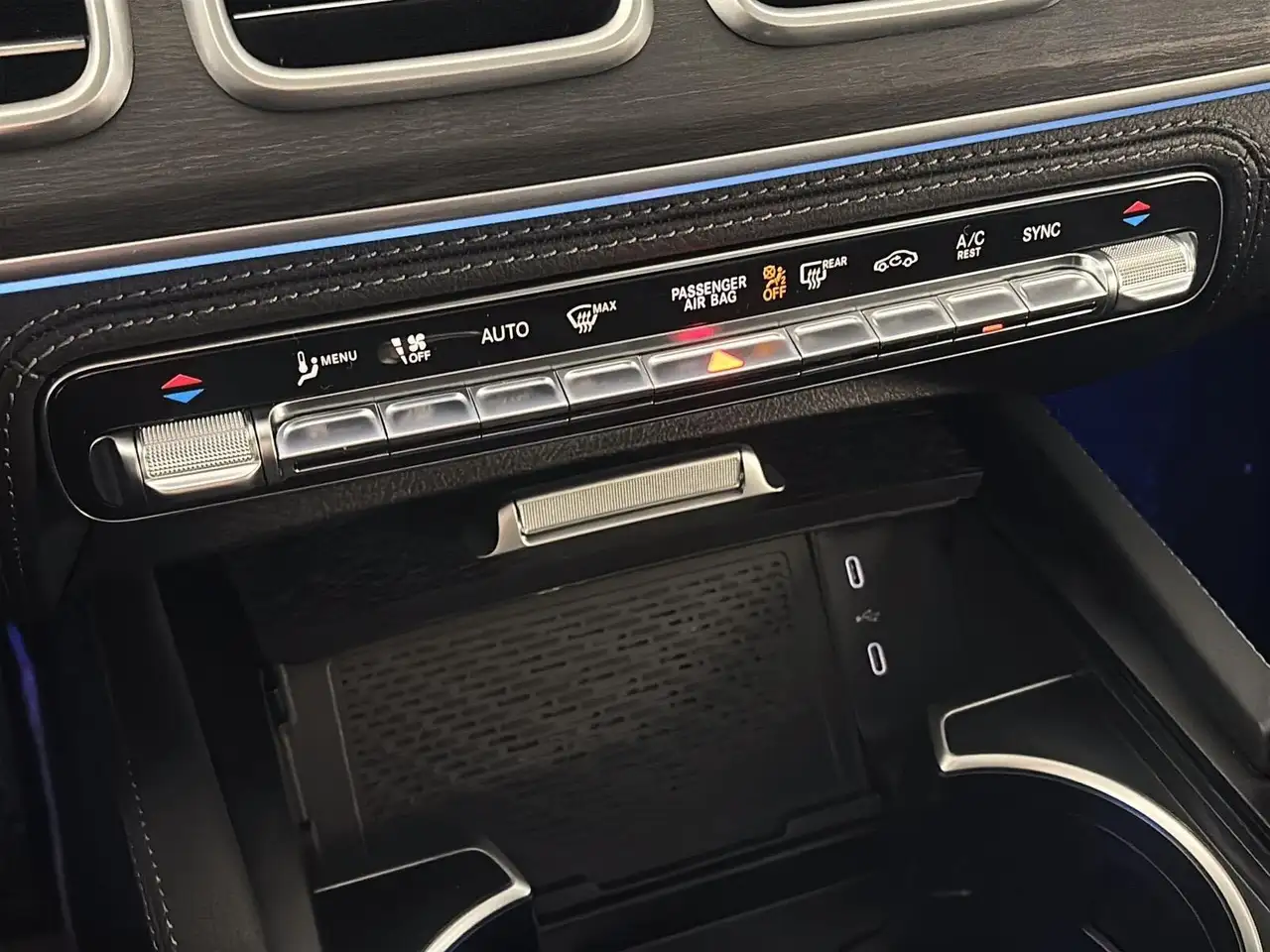 Mercedes-Benz GLE снимка Mercedes-Benz GLE