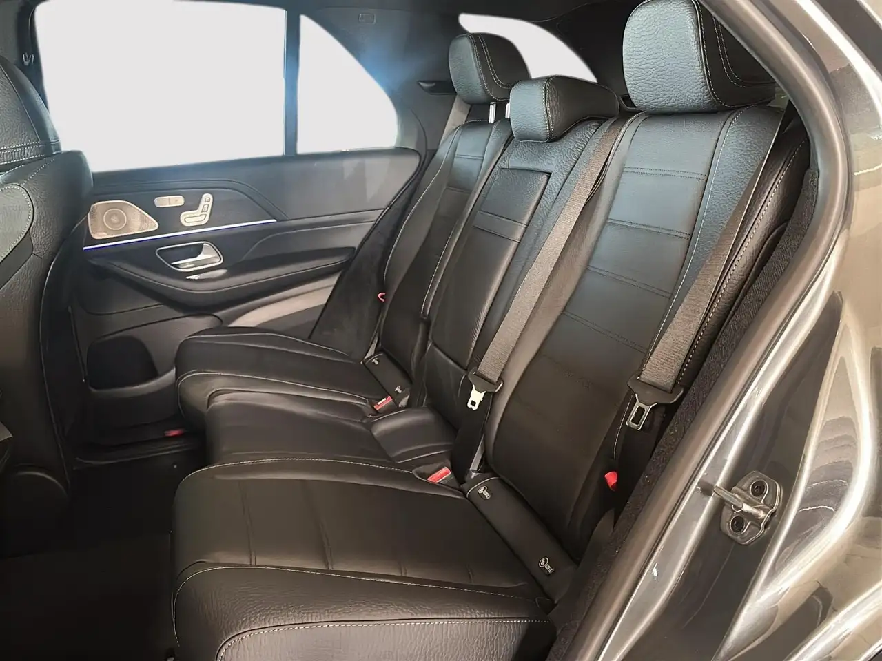 Mercedes-Benz GLE снимка Mercedes-Benz GLE