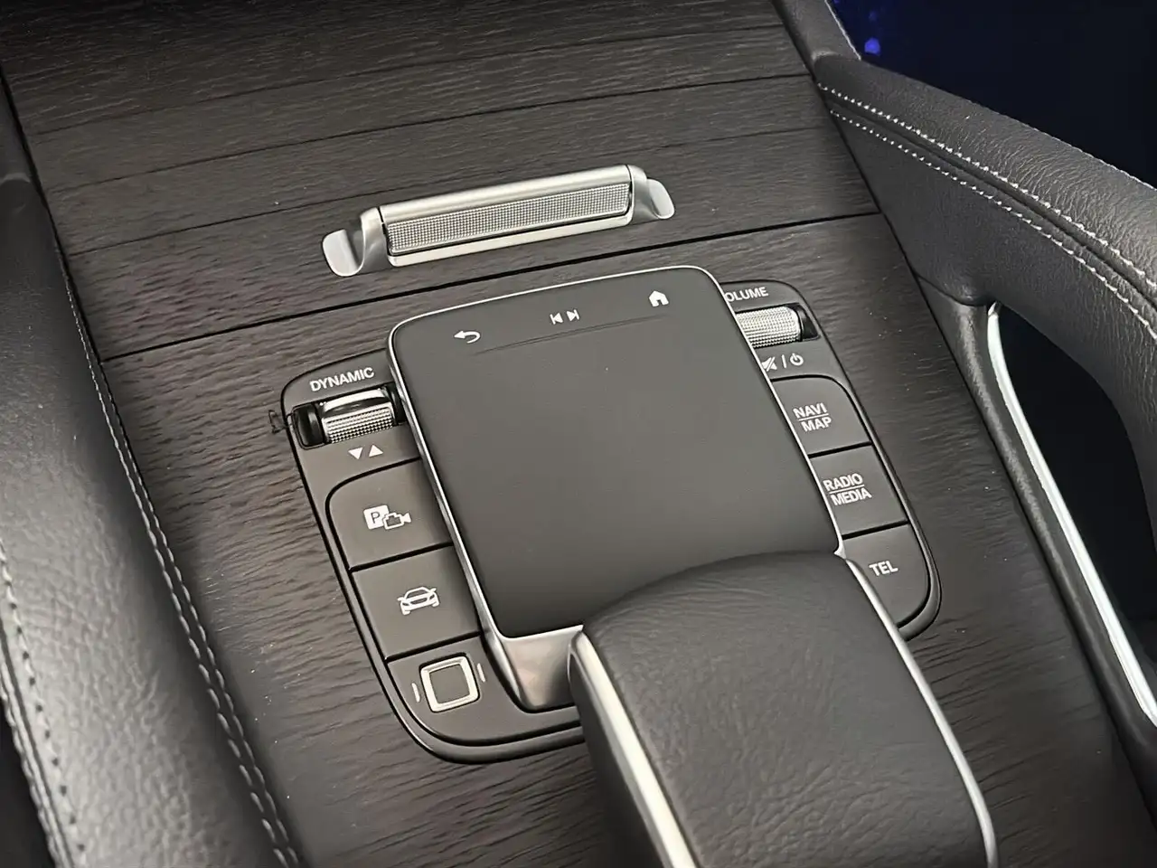 Mercedes-Benz GLE снимка Mercedes-Benz GLE