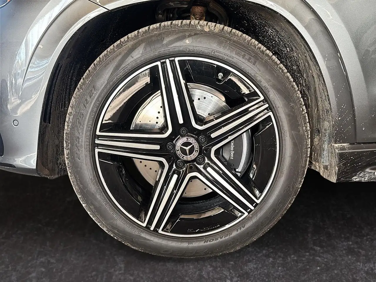 Mercedes-Benz GLE снимка Mercedes-Benz GLE