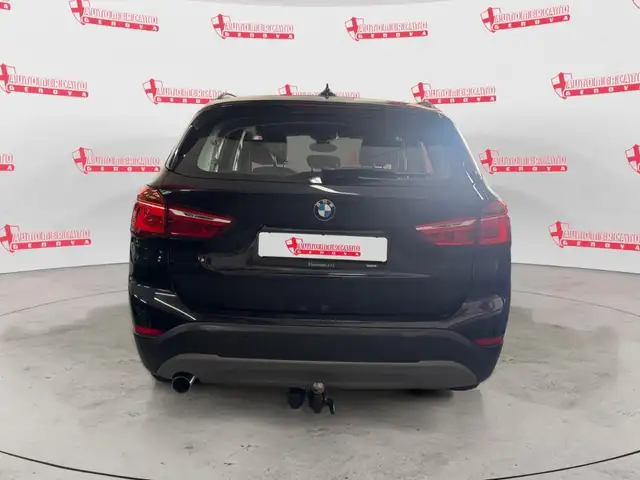 BMW X1 view 3