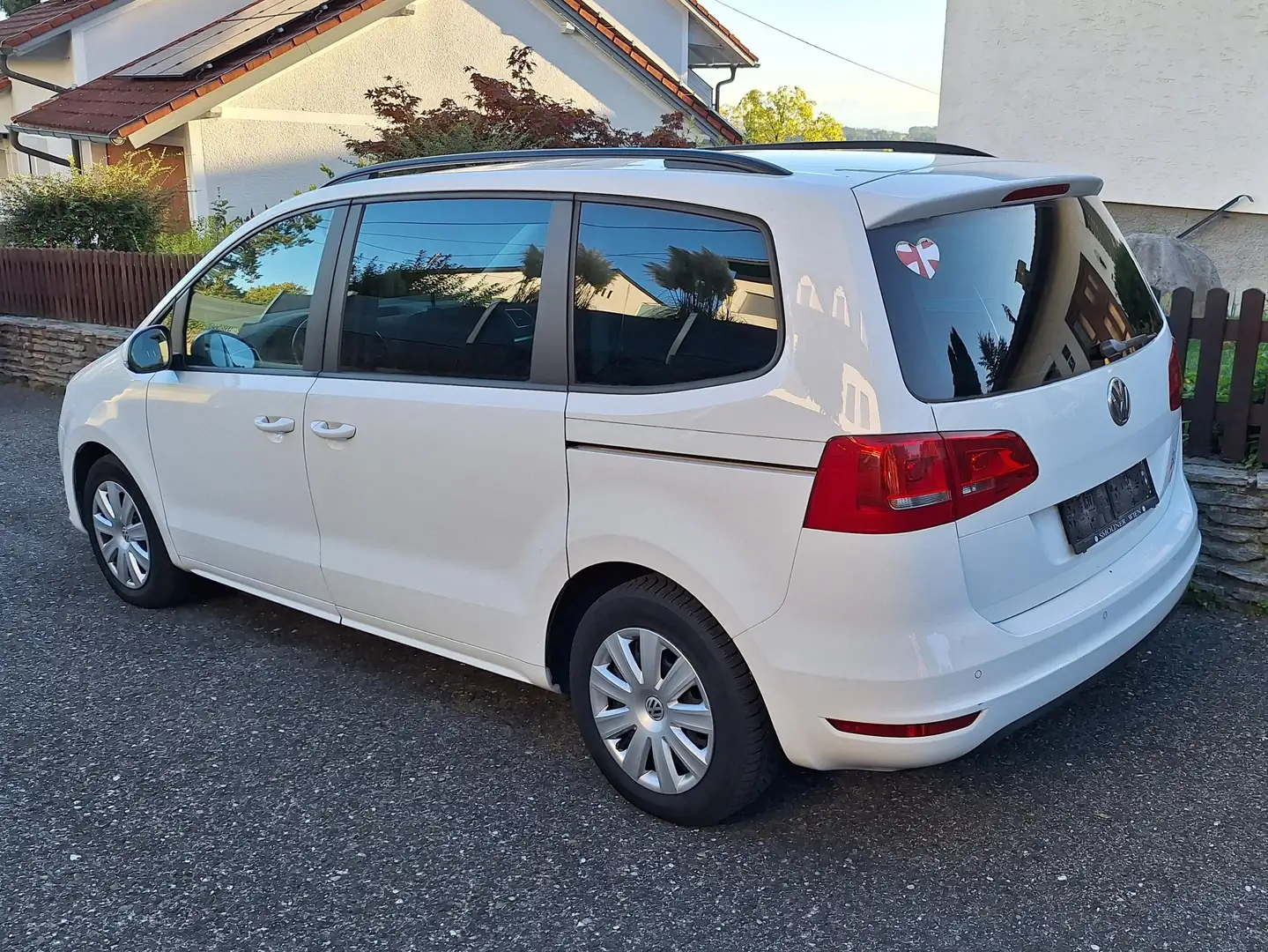 Volkswagen Sharan Sharan Trendline BMT 2,0 TDI DPF Trendline Weiß - 2