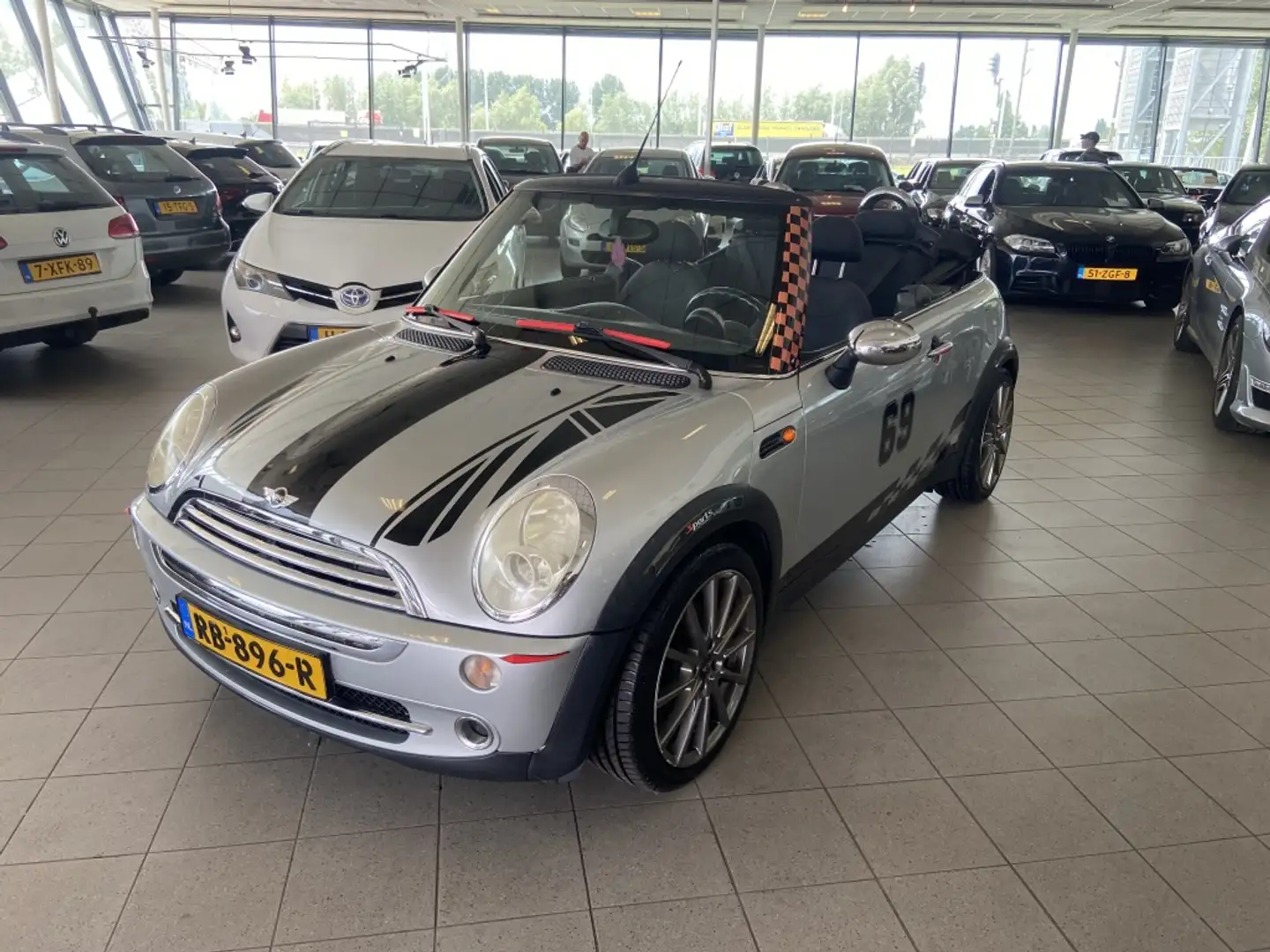 MINI Cooper Cabrio Mini 1.6 Pepper Grijs - 2