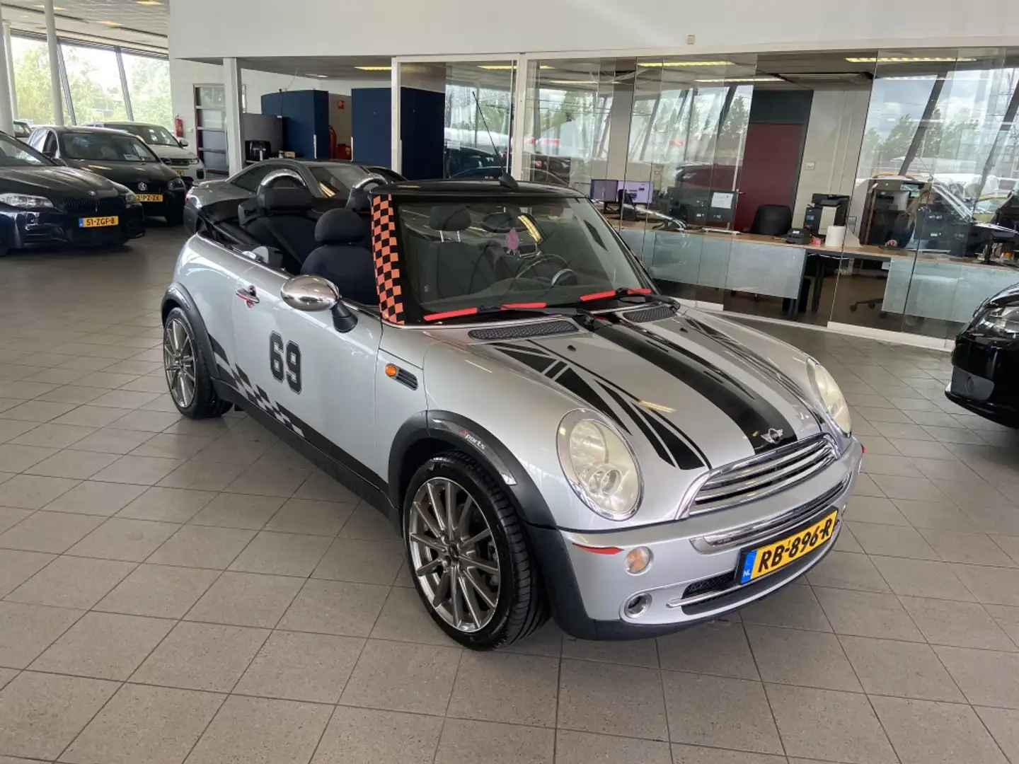 MINI Cooper Cabrio Mini 1.6 Pepper Grijs - 1