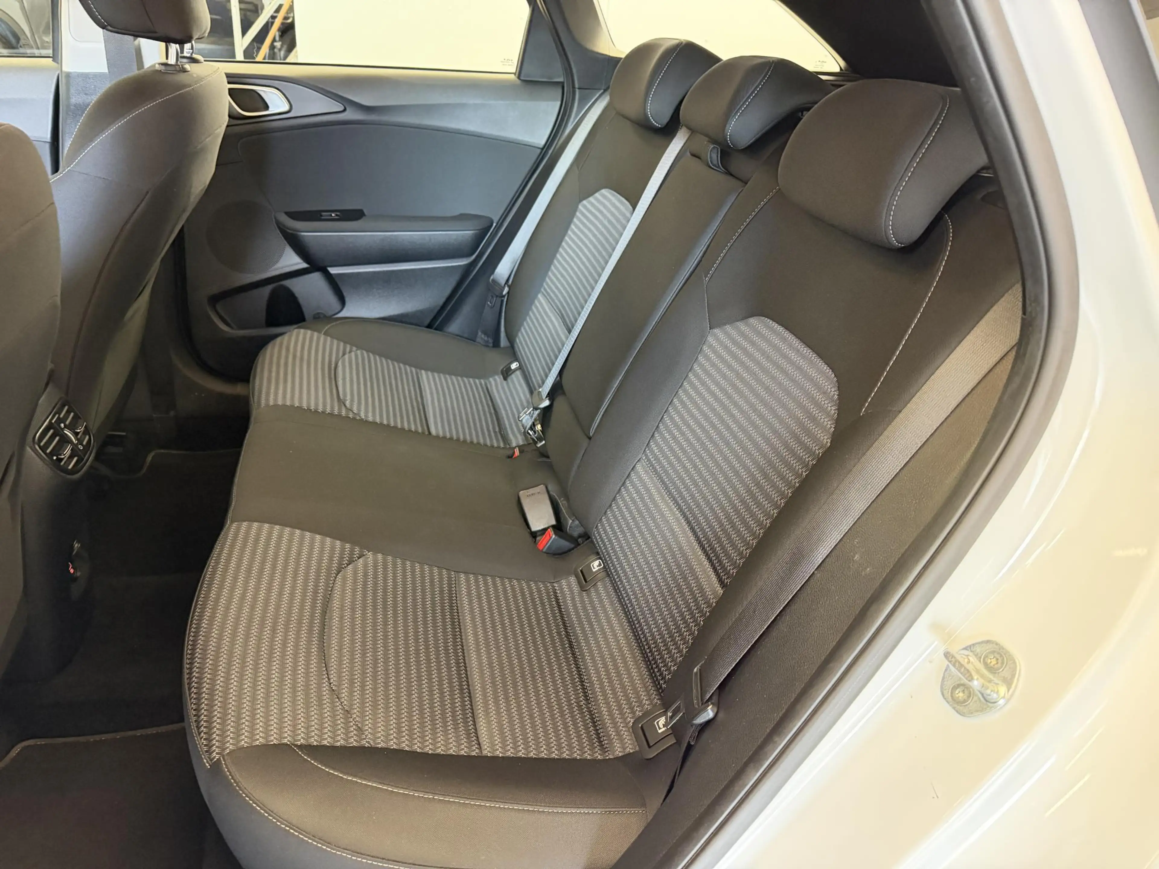 Kia Ceed SW / cee'd SW Sportswagon 1.5 T-GDi DynamicLine | 160Pk | NL Aut — photo 14