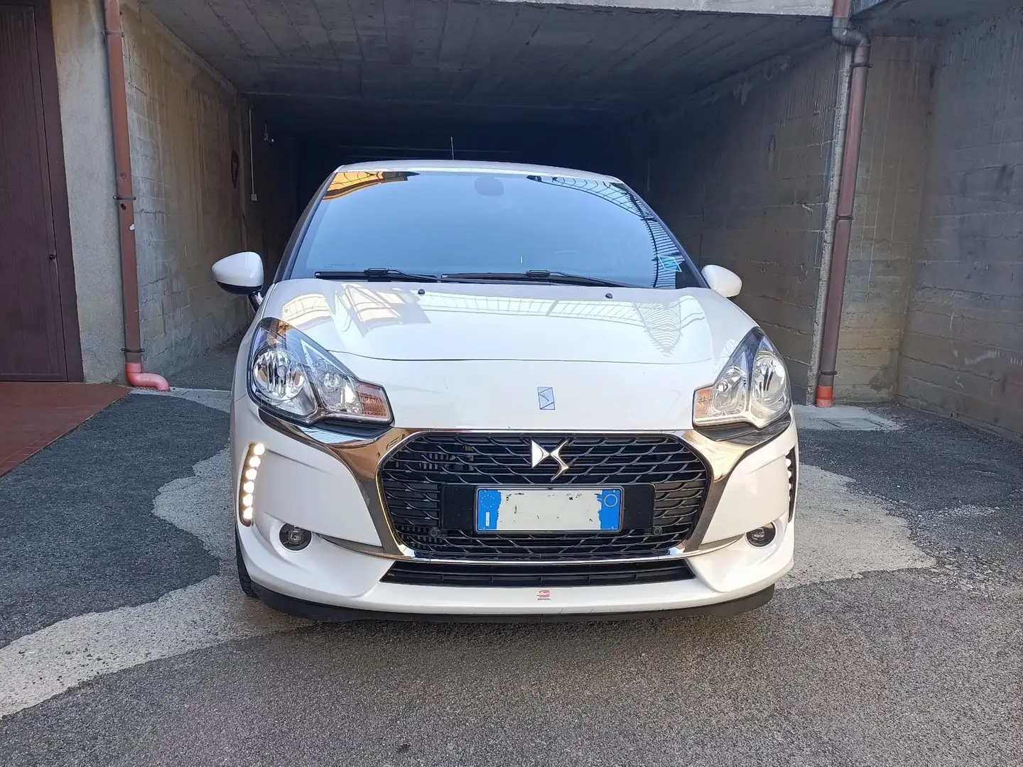 DS Automobiles DS 3 So chic Bianco - 1