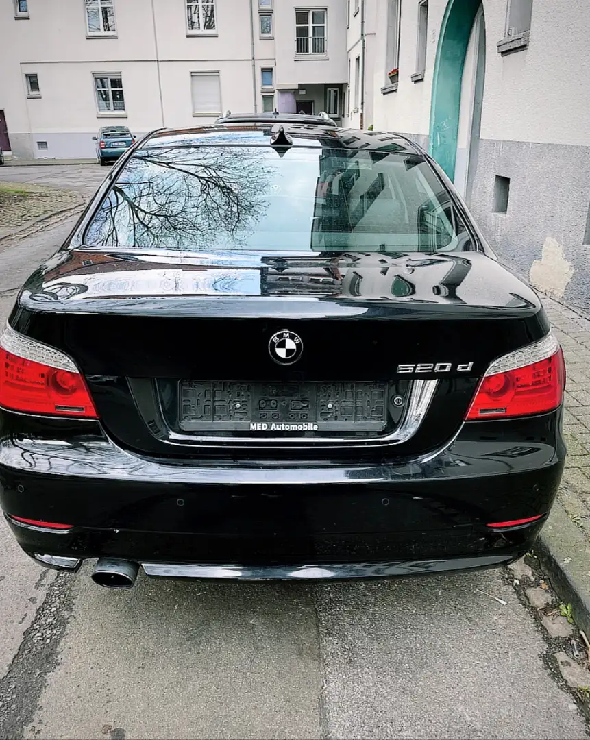BMW 520 520d Aut. Edition Exclusive Black - 2