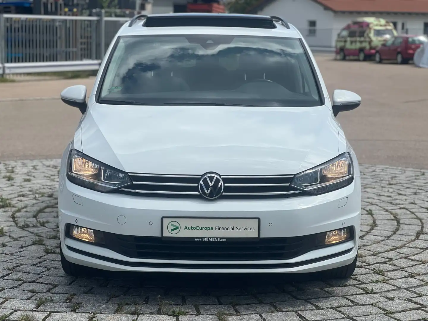 Volkswagen Touran Com.2.0TDI DSG Pano.AHK Kam ACC 7Sitze Weiß - 1
