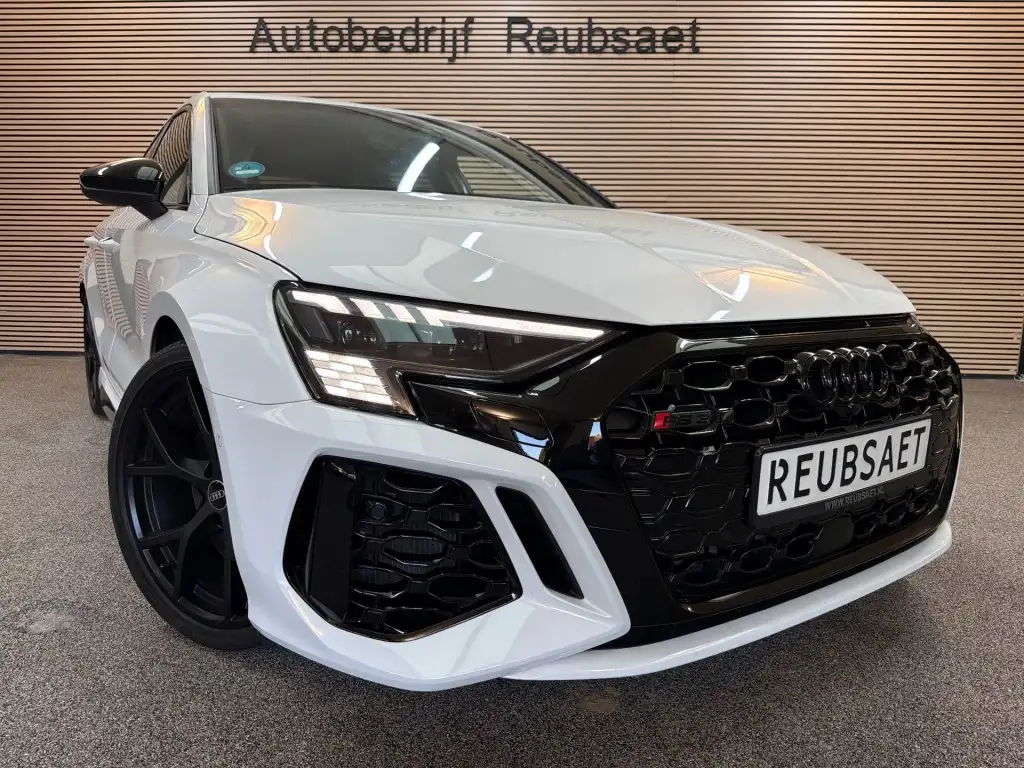 Audi RS3 2024 из Европы — купить под ключ