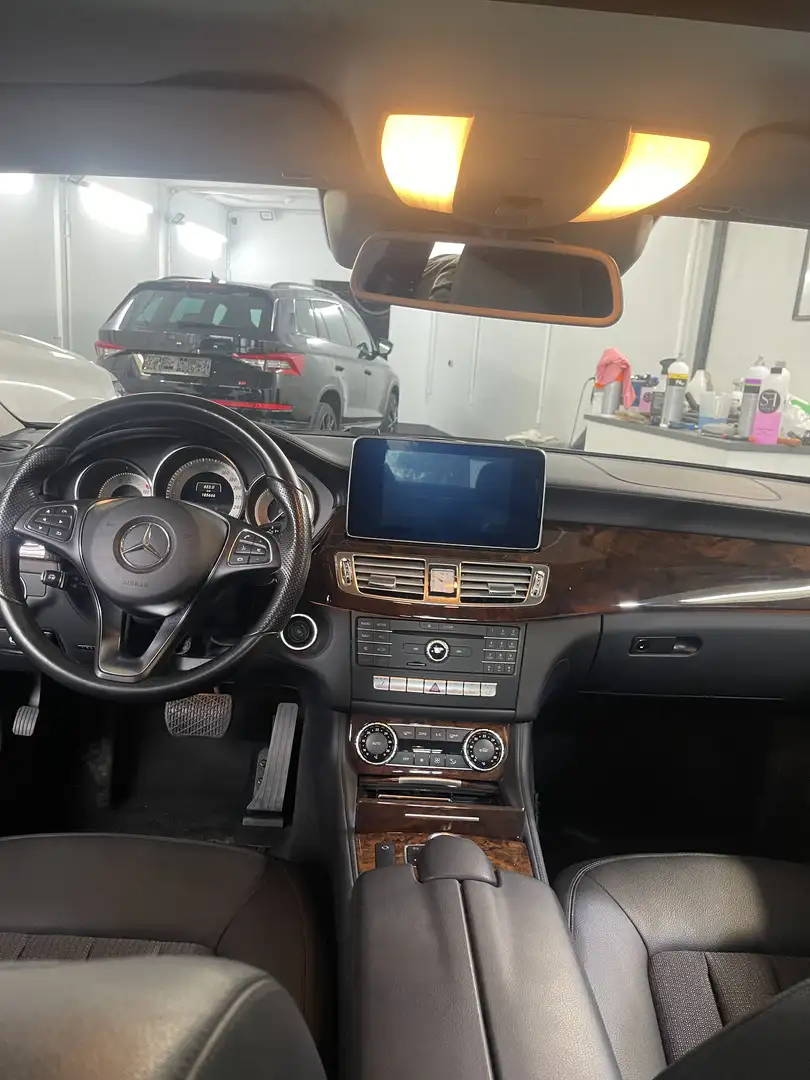 Mercedes-Benz CLS 220 BlueTEC. Schwarz - 2