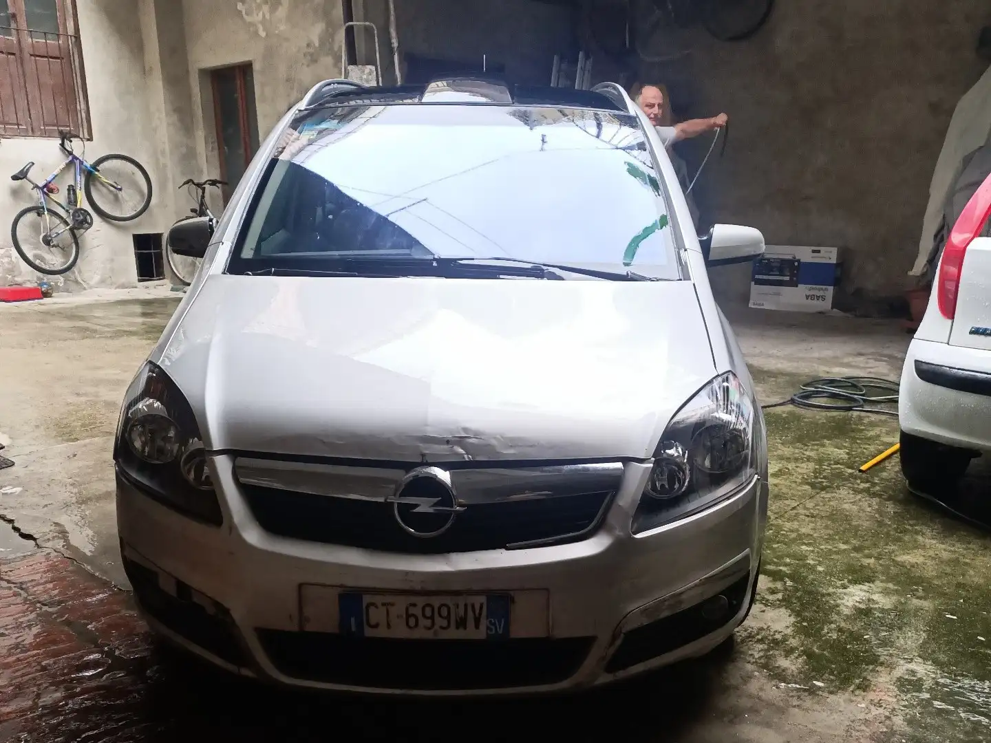 Opel Zafira 1.9 cdti Cosmo 150cv Argintiu - 1