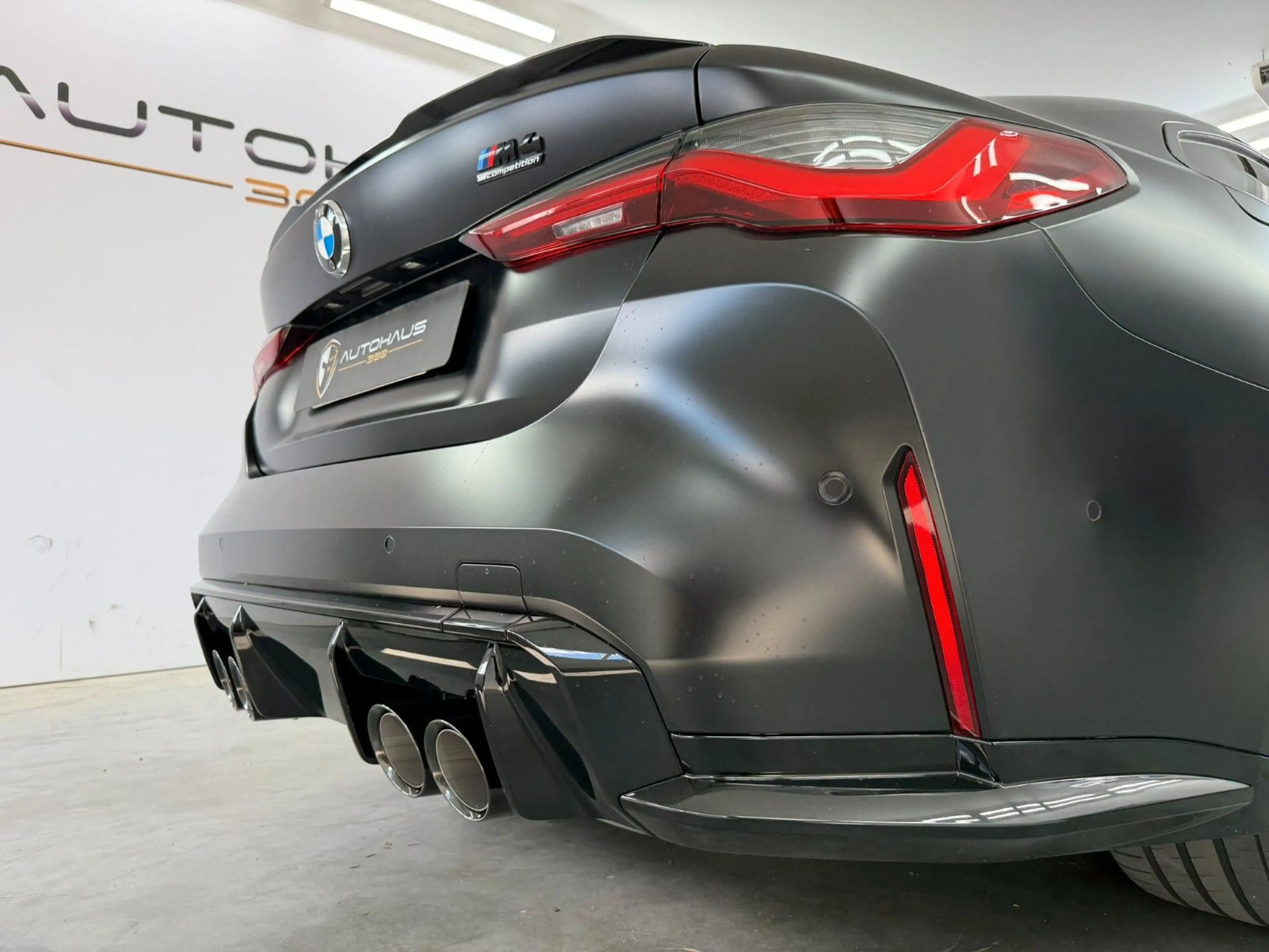 BMW M4 Coupe xDrive Competition CARBON LASER 1. HAND — photo 14