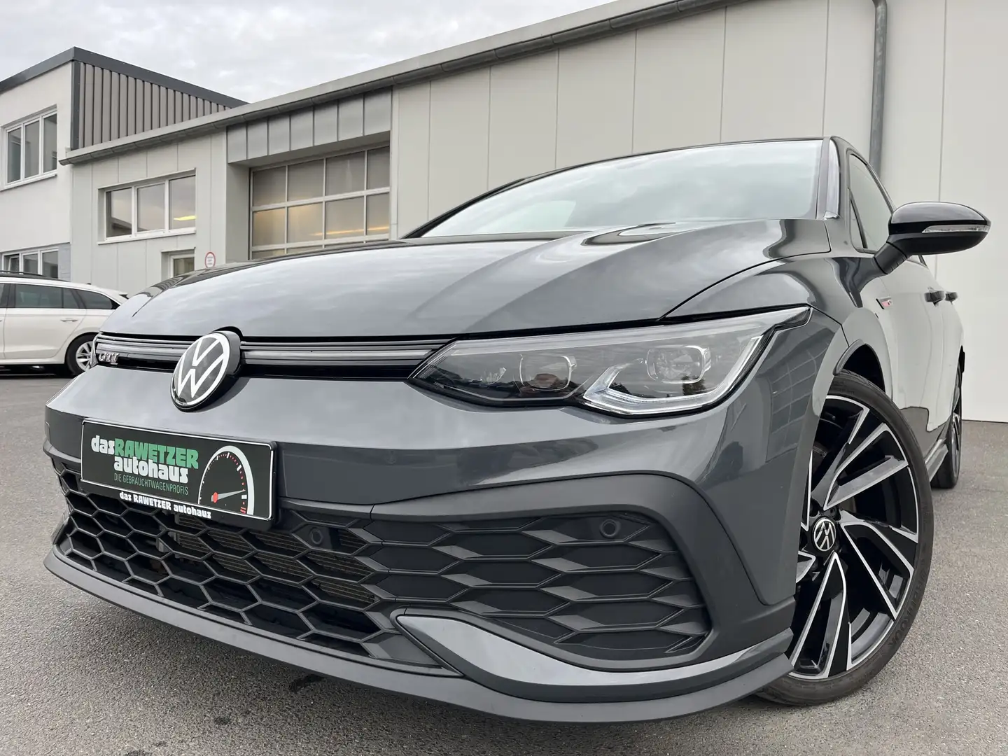 Volkswagen Golf GTI R-PERFORMANCE 2.0 TSI DSG Clubsport 219€ m. Grau - 1