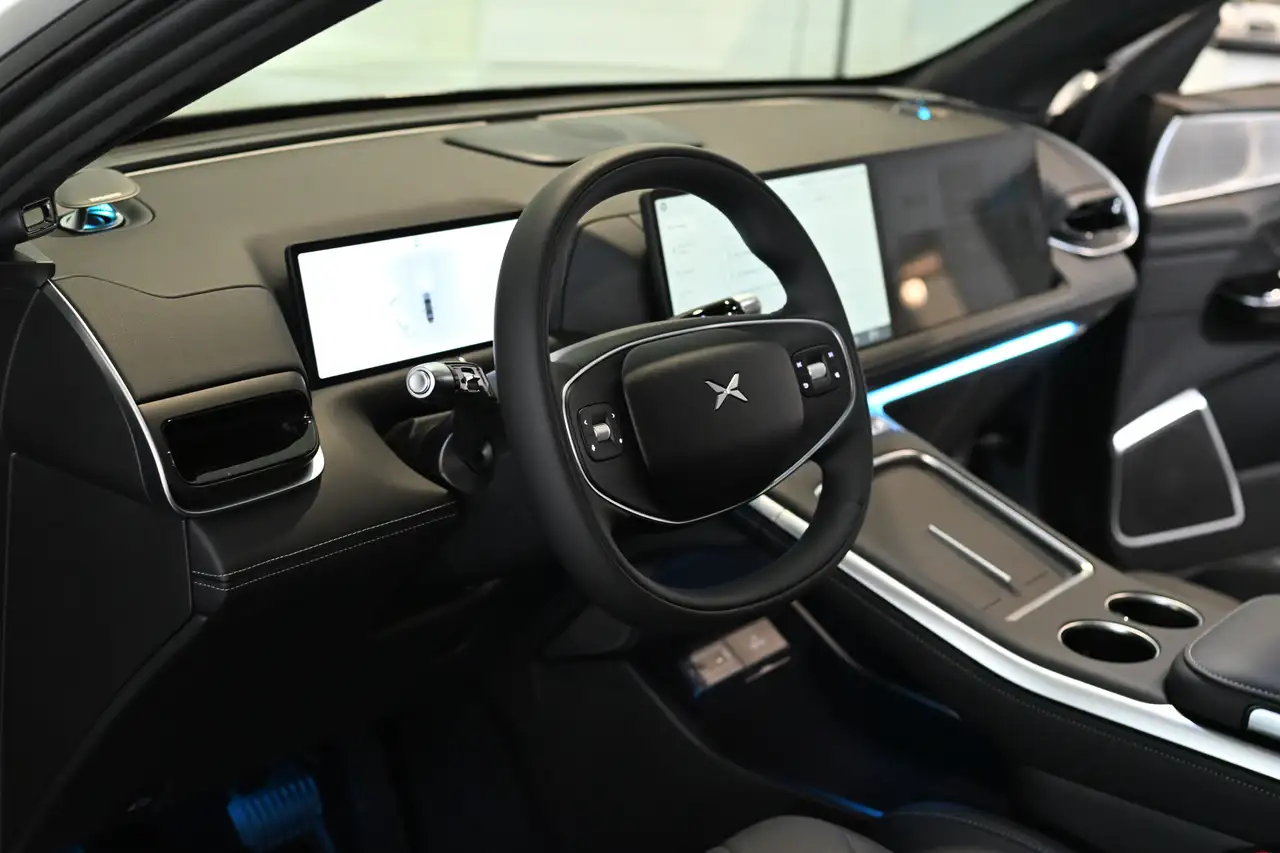 XPENG G9