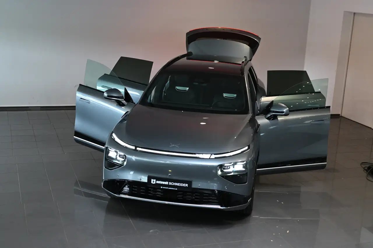 XPENG G9