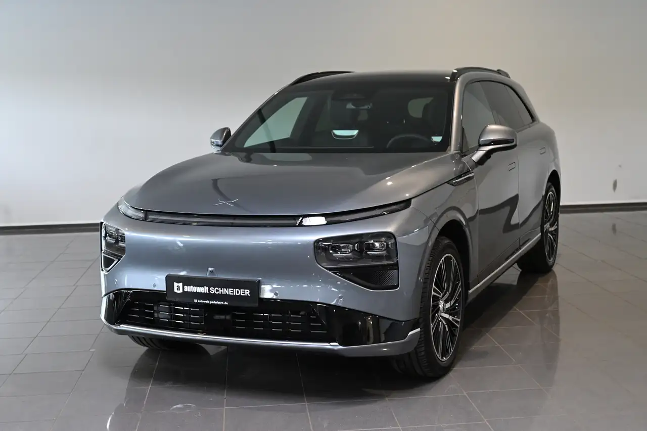 XPENG G9