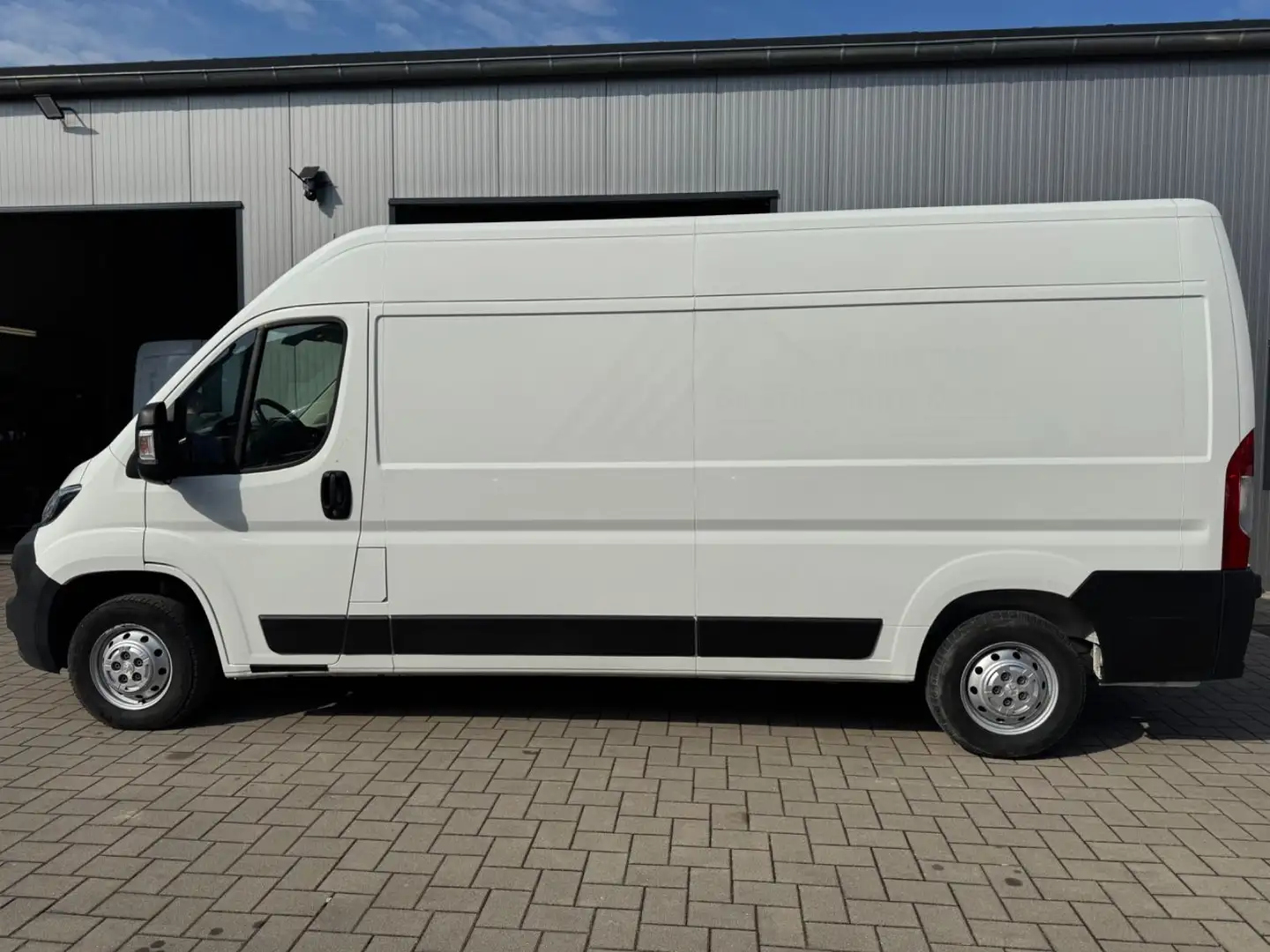 Peugeot Boxer Kasten 335 L3H2/Tot-Wink./Tempomat/Webasto Weiß - 2