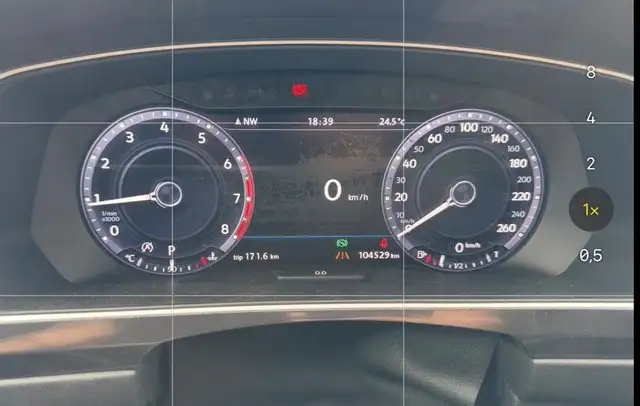 Volkswagen Tiguan view 2