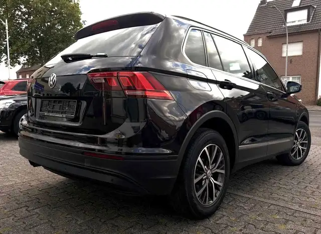 Volkswagen Tiguan view 7