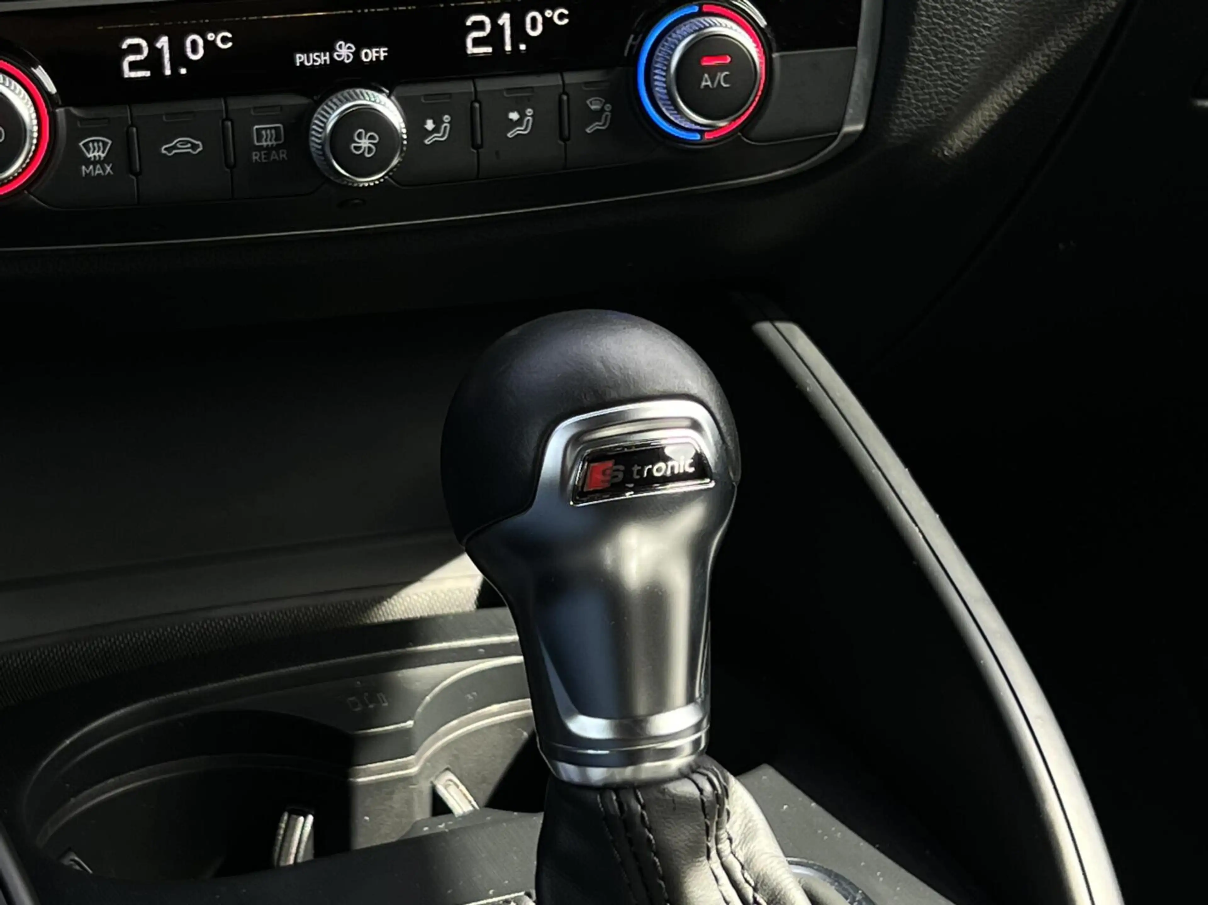 Audi A3 Sportback 30 TDI S-TRONIC DESIGN Pro Line Plus, FA — photo 18