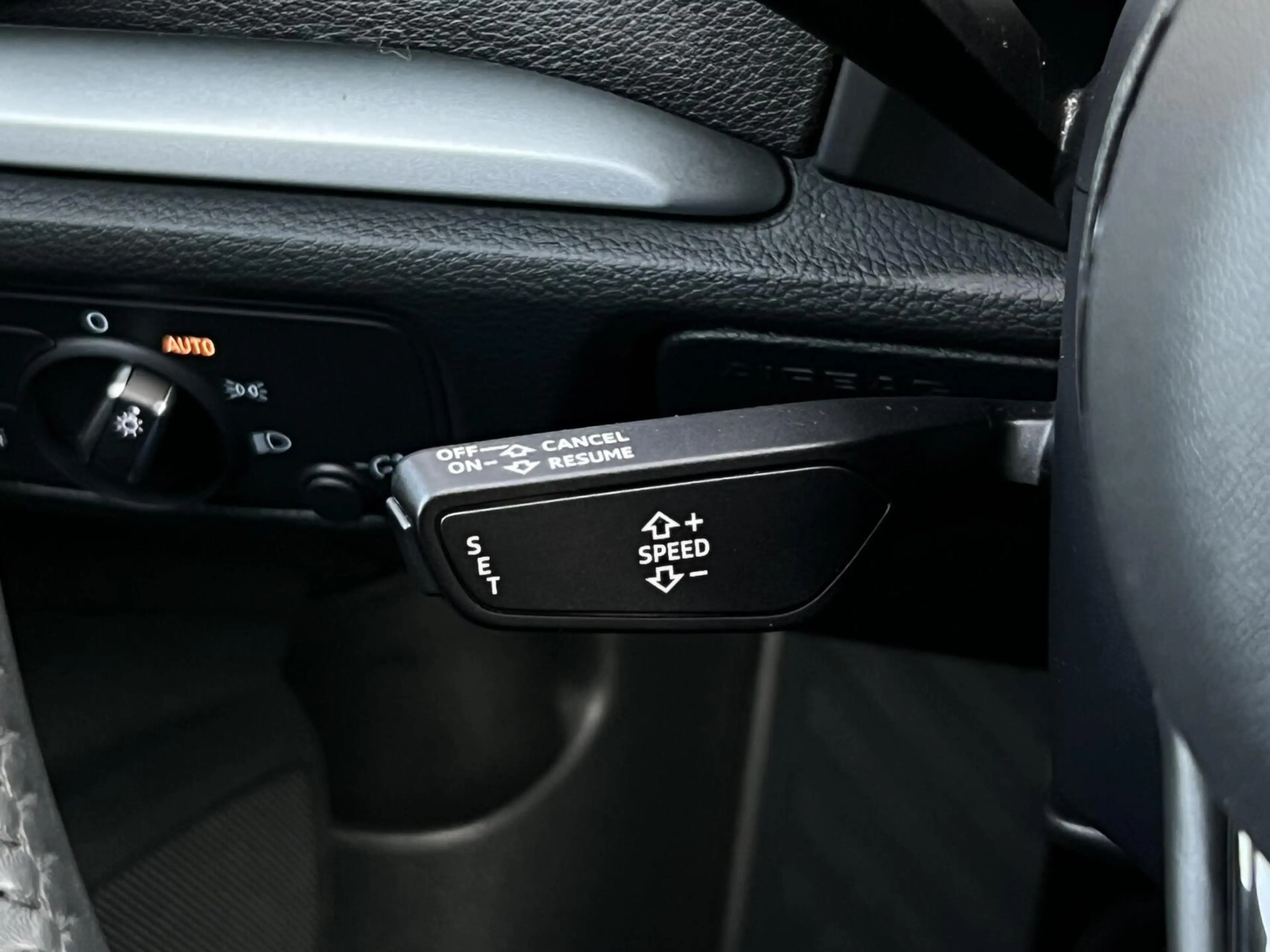 Audi A3 Sportback 30 TDI S-TRONIC DESIGN Pro Line Plus, FA — photo 35