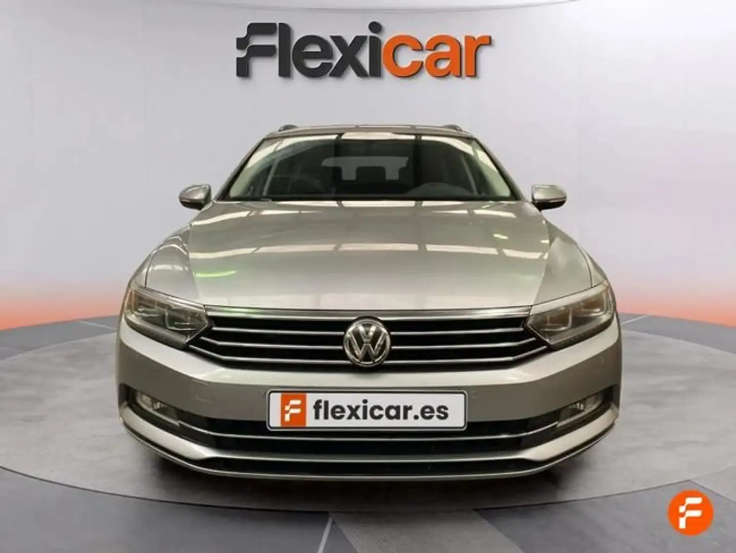 Volkswagen Passat Variant 2.0TDI Advance DSG7 110kW Gris - 2