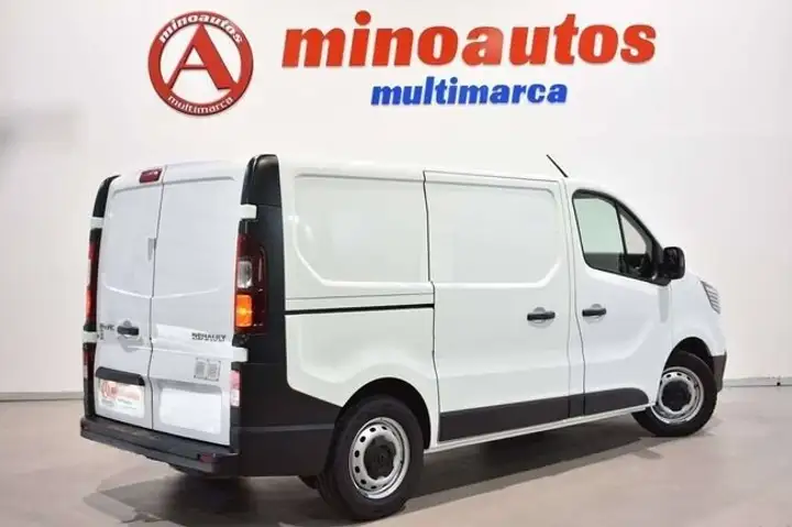 Renault Trafic 2022, foto 3