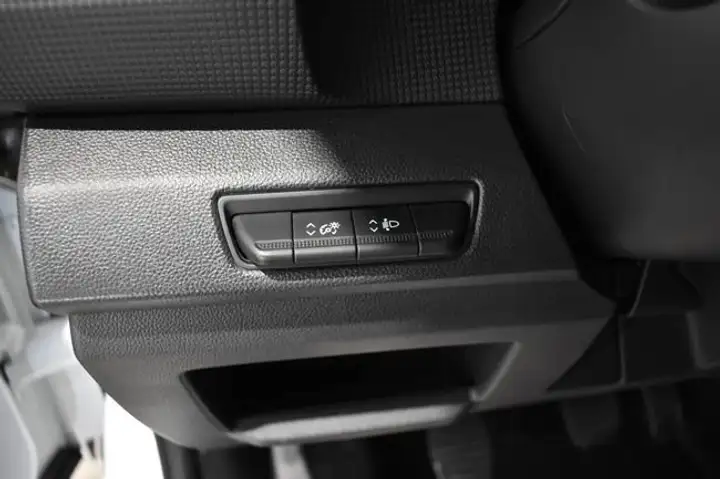 Renault Trafic 2022, foto 21