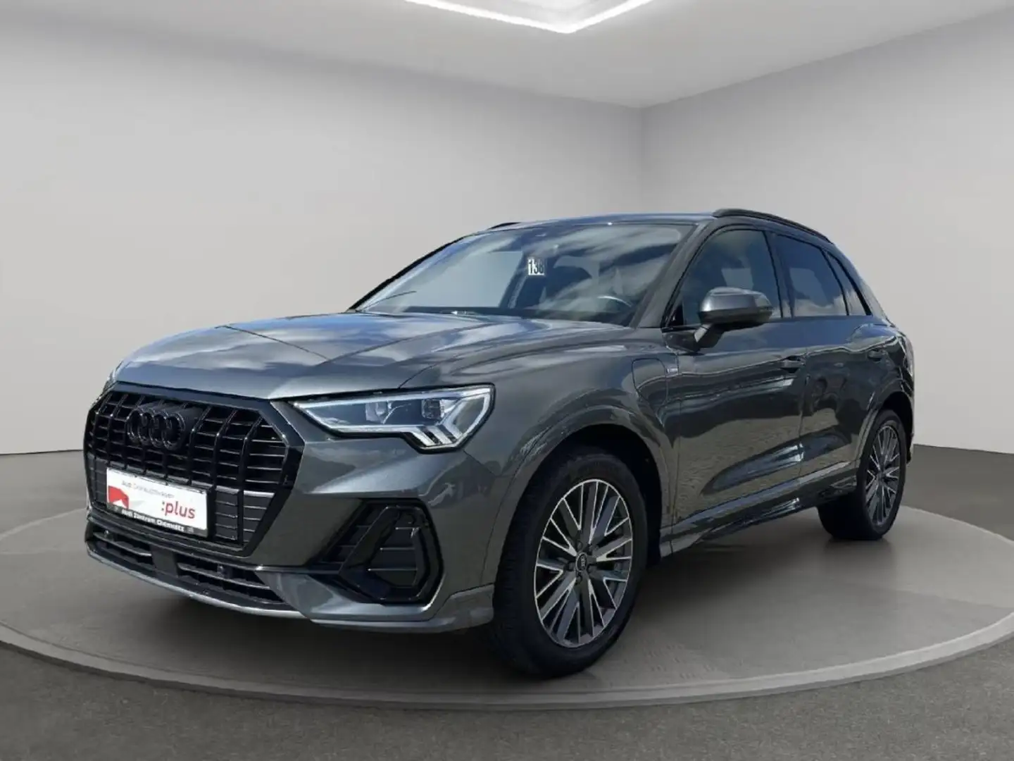 Audi Q3 II 45 TFSI e 245ch S line S tronic 6 Gris - 1