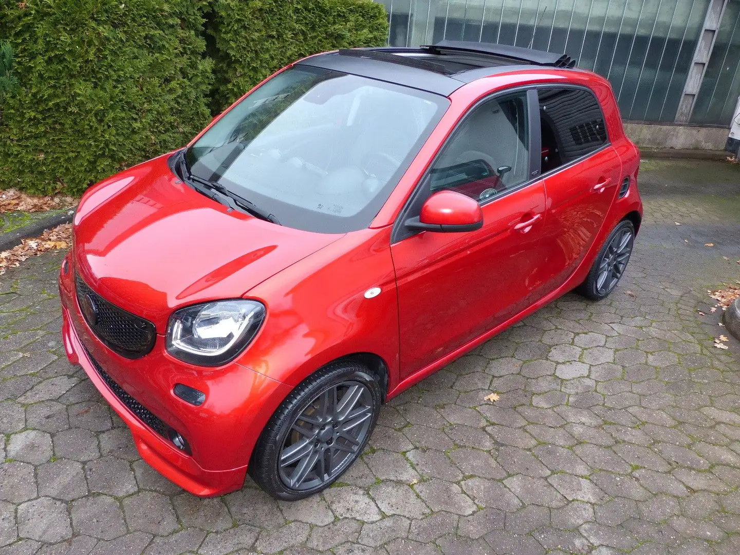 smart forFour Brabus-Optik/Automatik/Leder/Faltdach Rot - 1