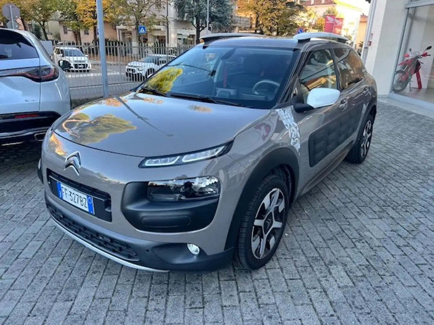 Citroen C4 C4 Cactus 1.6 Ripcurl Grigio - 2
