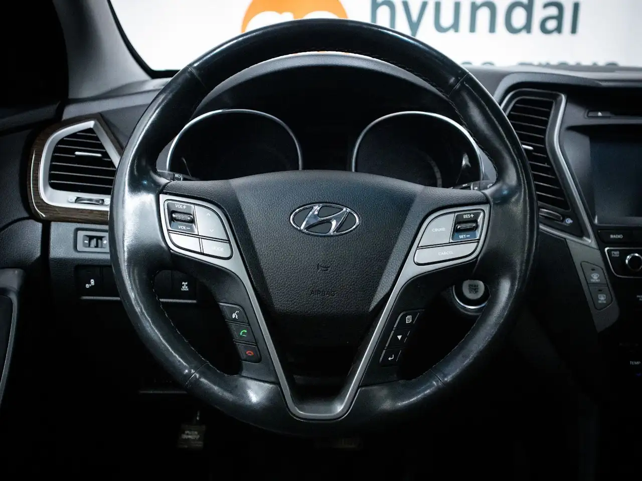 Hyundai SANTA FE снимка Hyundai SANTA FE